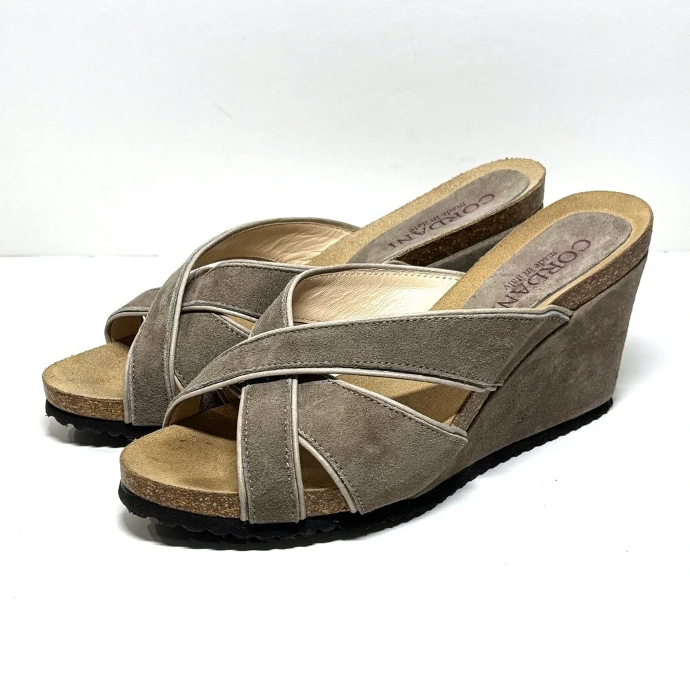 Cordani Woman 38 Avery Suede Wedge Cross Strap Sandals Made in Italy Taupe‎